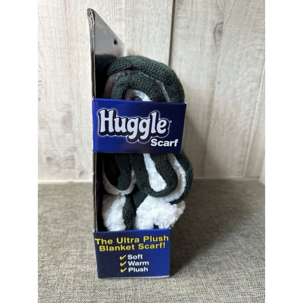 Huggle The Ultra Plush Blanket Scarf Charcoal Gray w/ Large Pockets & Reversible - Picture 3 of 5